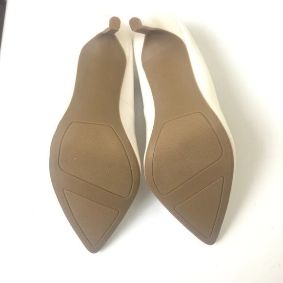 Lauren Conrad Women's White Petal Flowers High Heel Pumps  Size 9.5 M - Picture 11 of 11